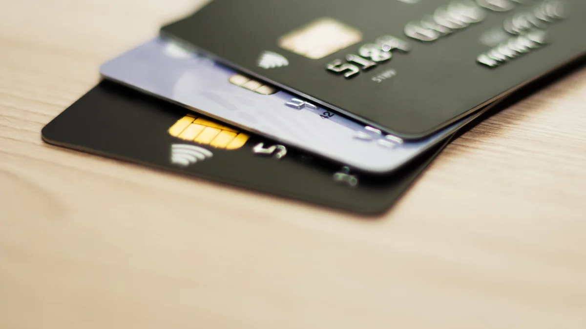 Creditarea stomatologică în România: cum își plătesc pacienții tratamentele în rate