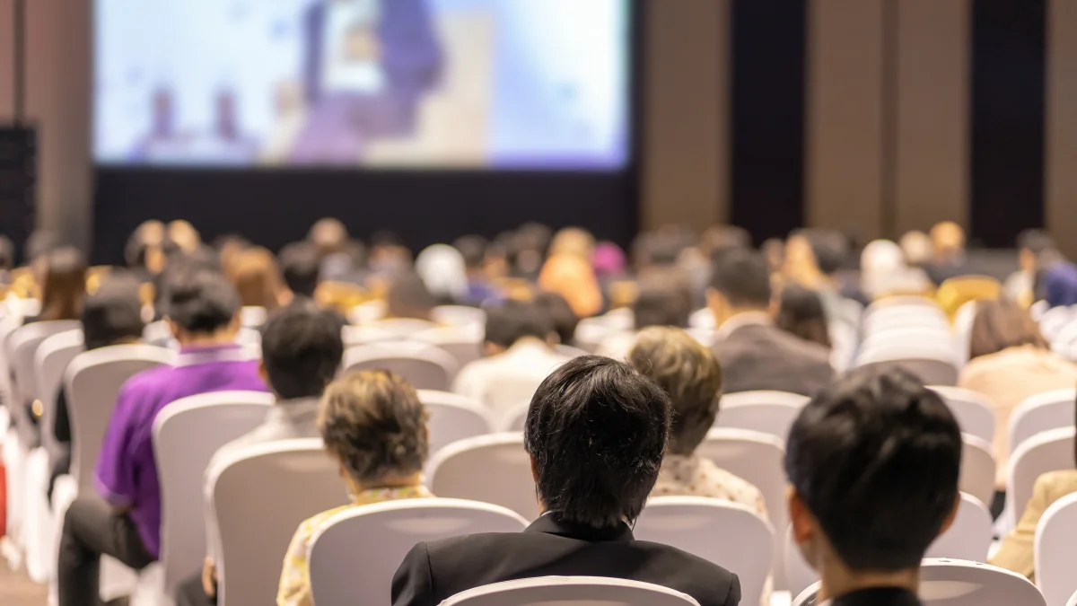 Calendarul evenimentelor stomatologice din octombrie: congrese, DENTA Romexpo și cursuri cu credite EMC