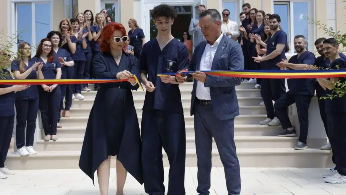 Hyperclinica DentExcel „Profesor Tănăsescu" s-a inaugurat oficial la Focșani, într-o clădire cu valoare istorică