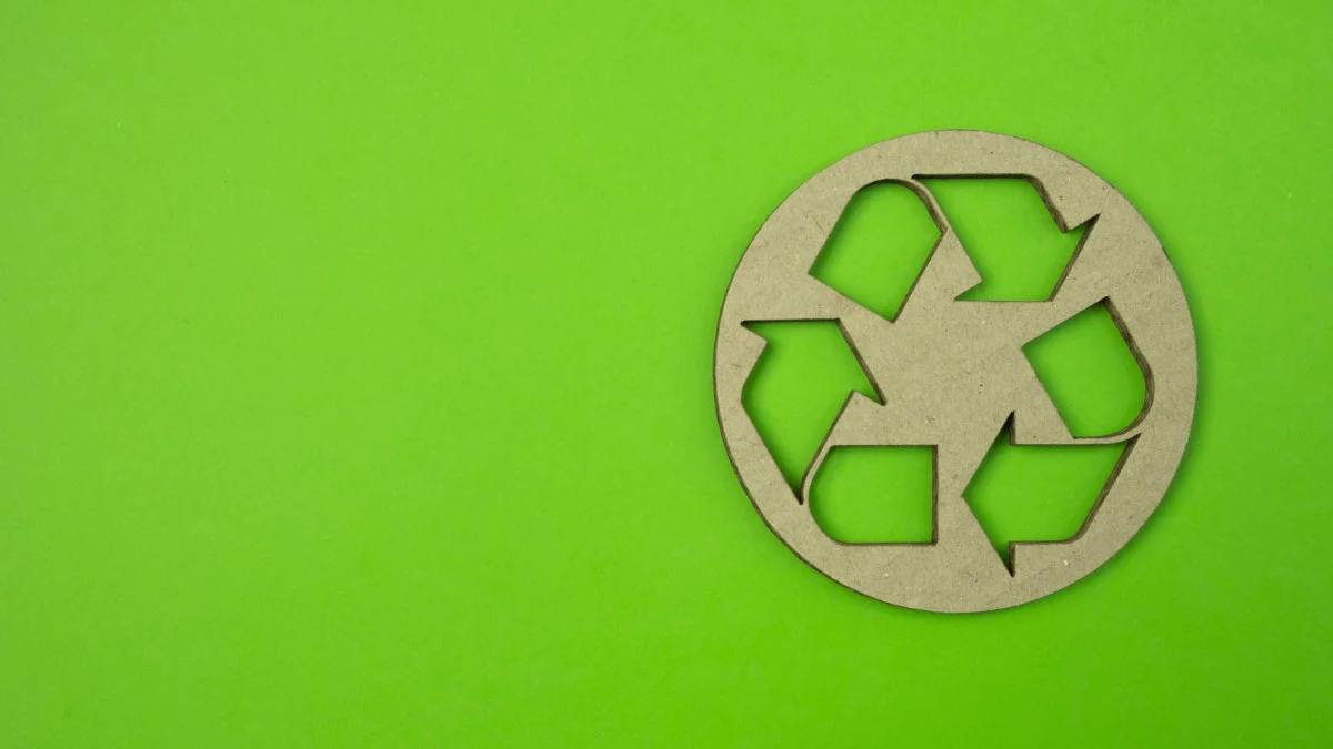 Tranziția către stomatologia verde: sustenabilitate, eficiență energetică și tehnologie în cabinetul dentar modern